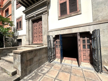 10 Bed  Villa/House for Sale, Santa Cruz de Tenerife, Tenerife - PR-CAS0400VED