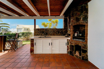 4 Bed  Villa/House for Sale, Mogán, LAS PALMAS, Gran Canaria - CI-06076-CA-2934