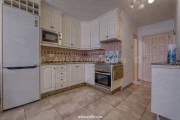 2 Bed  Flat / Apartment for Sale, El Varadero, Guia De Isora, Tenerife - AZ-1889