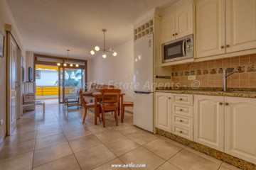 2 Bed  Flat / Apartment for Sale, El Varadero, Guia De Isora, Tenerife - AZ-1889