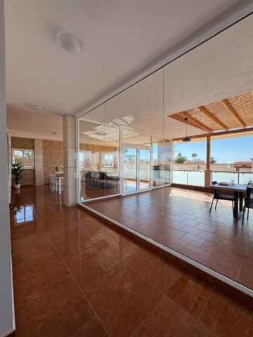 4 Bed  Villa/House for Sale, Playa Paraiso, Tenerife - NP-04455