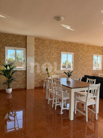 4 Bed  Villa/House for Sale, Playa Paraiso, Tenerife - NP-04455
