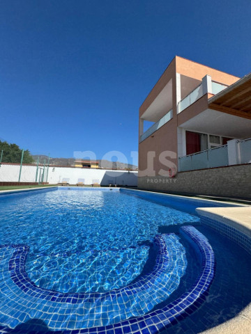 4 Bed  Villa/House for Sale, Playa Paraiso, Tenerife - NP-04455