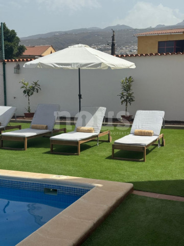 4 Bed  Villa/House for Sale, Playa Paraiso, Tenerife - NP-04455