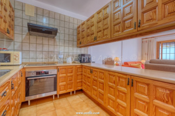 1 Bed  Flat / Apartment for Sale, El Varadero, Guia De Isora, Tenerife - AZ-1890