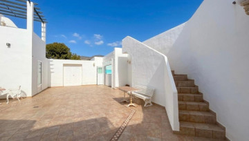 2 Bed  Villa/House for Sale, Las Brenas, Lanzarote - LA-PB091s