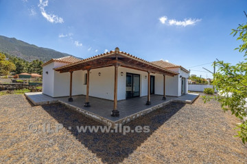 3 Bed  Villa/House for Sale, Las Manchas, El Paso, La Palma - LP-E837