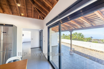 3 Bed  Villa/House for Sale, Las Manchas, El Paso, La Palma - LP-E837