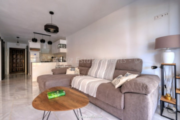 2 Bed  Flat / Apartment for Sale, El Varadero, Guia De Isora, Tenerife - AZ-1892