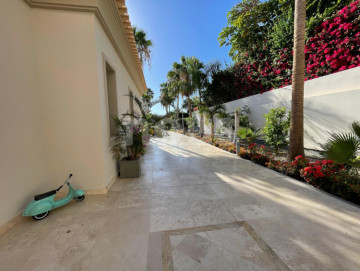 7 Bed  Villa/House for Sale, Costa Adeje (La Caleta), Tenerife - NP-04389