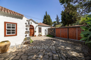4 Bed  Villa/House for Sale, Tacande, El Paso, La Palma - LP-E835