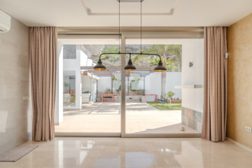 5 Bed  Villa/House for Sale, Torviscas Alto, Adeje, Tenerife - MP-V0854-5C