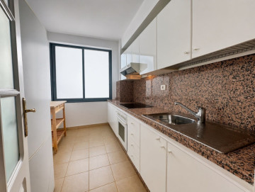 2 Bed  Flat / Apartment to Rent, Santa Cruz de Tenerife, Tenerife - PR-PIS0220AED