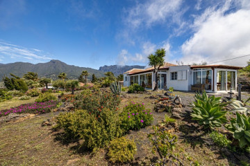 2 Bed  Villa/House for Sale, Tacande, El Paso, La Palma - LP-E839