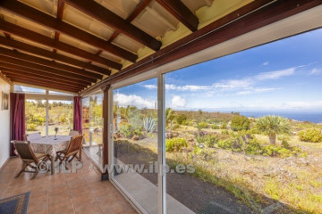 2 Bed  Villa/House for Sale, Tacande, El Paso, La Palma - LP-E839