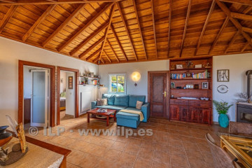 2 Bed  Villa/House for Sale, Tacande, El Paso, La Palma - LP-E839