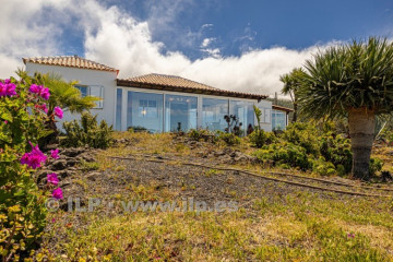 2 Bed  Villa/House for Sale, Tacande, El Paso, La Palma - LP-E839