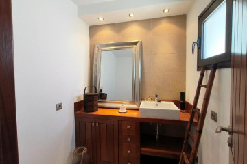 6 Bed  Villa/House for Sale, Puerto Calero, Lanzarote - LA-PB093