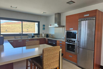 6 Bed  Villa/House for Sale, Puerto Calero, Lanzarote - LA-PB093