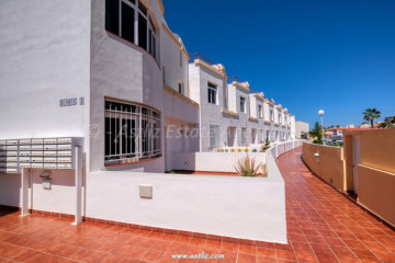 2 Bed  Flat / Apartment for Sale, Callao Salvaje, Adeje, Tenerife - AZ-1894