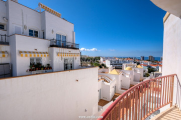 2 Bed  Flat / Apartment for Sale, Callao Salvaje, Adeje, Tenerife - AZ-1894