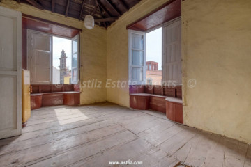 9 Bed  Villa/House for Sale, San Cristobal De La Laguna, Tenerife - AZ-1896