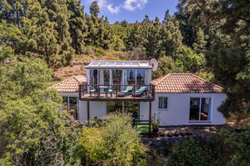 2 Bed  Villa/House for Sale, La Quinta, Tijarafe, La Palma - LP-Ti265