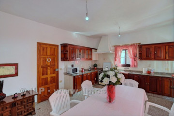 3 Bed  Villa/House for Sale, Jedey, Los Llanos, La Palma - LP-L696