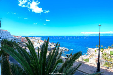 2 Bed  Flat / Apartment for Sale, Puerto De Santiago, Santiago Del Teide, Tenerife - AZ-1897