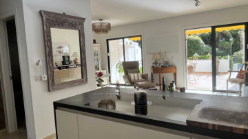 2 Bed  Flat / Apartment for Sale, Puerto de la Cruz, Tenerife - IC-VPI11883