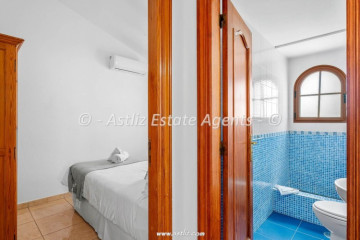 2 Bed  Flat / Apartment for Sale, Amarilla Golf, San Miguel De Abona, Tenerife - AZ-1901
