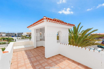 2 Bed  Flat / Apartment for Sale, Amarilla Golf, San Miguel De Abona, Tenerife - AZ-1901