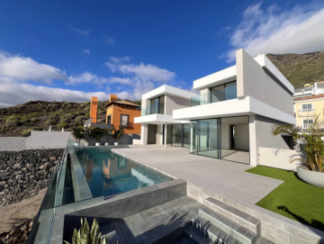 6 Bed  Villa/House for Sale, Roque del Conde, Adeje, Tenerife - MP-V0856-6