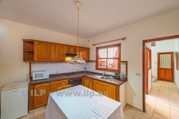 5 Bed  Villa/House for Sale, La Marina, Tazacorte, La Palma - LP-Ta161
