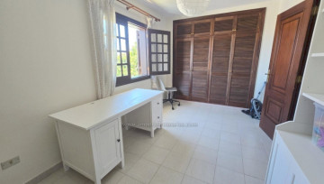 4 Bed  Villa/House for Sale, Puerto de la Cruz, Tenerife - IC-VCH11885