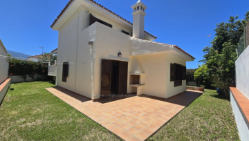 4 Bed  Villa/House for Sale, Puerto de la Cruz, Tenerife - IC-VCH11885