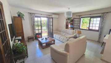 4 Bed  Villa/House for Sale, Puerto de la Cruz, Tenerife - IC-VCH11885