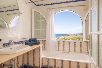 5 Bed  Villa/House for Sale, San Eugenio Alto, Adeje, Tenerife - MP-V0858-5C
