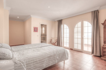 5 Bed  Villa/House for Sale, San Eugenio Alto, Adeje, Tenerife - MP-V0858-5C