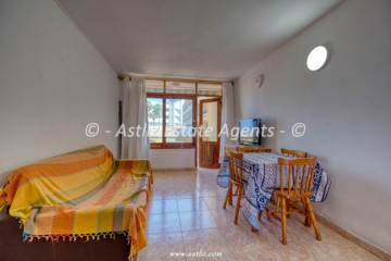 1 Bed  Flat / Apartment for Sale, Playa De La Arena, Santiago Del Teide, Tenerife - AZ-1903