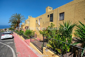 1 Bed  Flat / Apartment for Sale, Playa De La Arena, Santiago Del Teide, Tenerife - AZ-1903