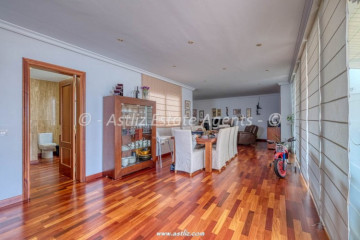 7 Bed  Villa/House for Sale, Icod De Los Vinos, Tenerife - AZ-1905