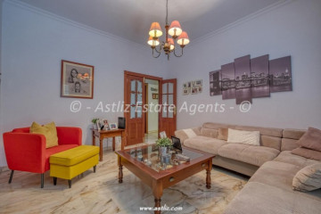 7 Bed  Villa/House for Sale, Icod De Los Vinos, Tenerife - AZ-1905