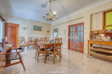 7 Bed  Villa/House for Sale, Icod De Los Vinos, Tenerife - AZ-1905