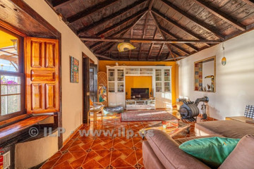2 Bed  Villa/House for Sale, Las Lomadas, San Andrés y Sauces, La Palma - LP-LS06