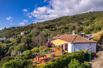 2 Bed  Villa/House for Sale, Las Lomadas, San Andrés y Sauces, La Palma - LP-LS06