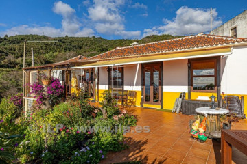 2 Bed  Villa/House for Sale, Las Lomadas, San Andrés y Sauces, La Palma - LP-LS06