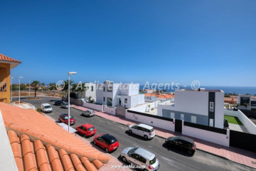 2 Bed  Flat / Apartment for Sale, Callao Salvaje, Adeje, Tenerife - AZ-1906