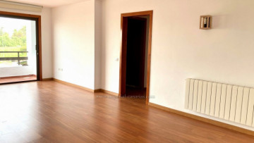 3 Bed  Flat / Apartment to Rent, Puerto de la Cruz, Tenerife - IC-API11263