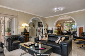 4 Bed  Villa/House for Sale, Valle San Lorenzo, Arona, Tenerife - AZ-1909